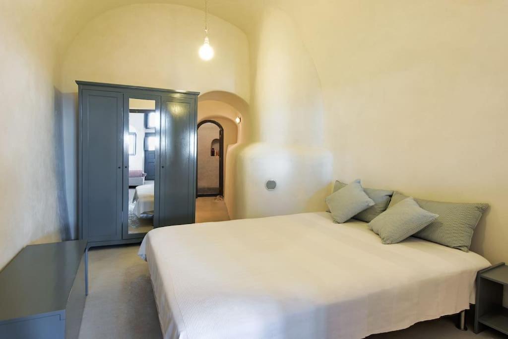 Breeze House Oía